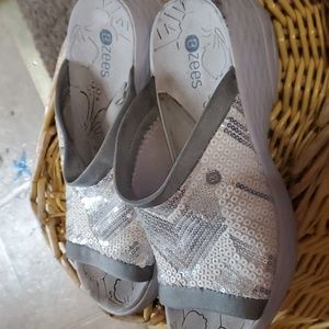 Bzees slides size 8